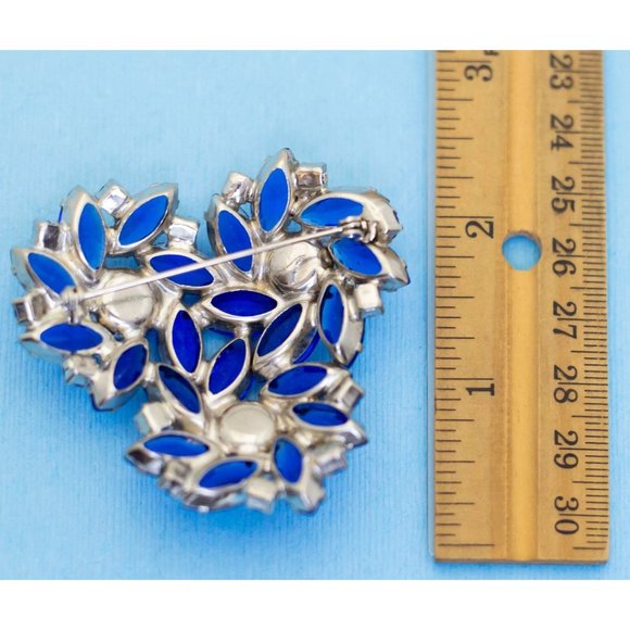 Vintage Deep Gorgeous Blue Rhinestone Brooch - N29 - Picture 3 of 3